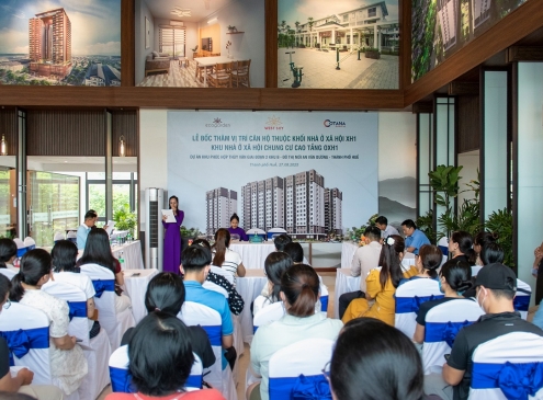 Ecogarden: Hàng trăm khách hàng háo hức tham gia bốc thăm căn hộ W1 – West Sky 